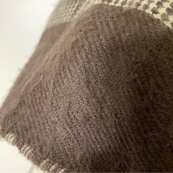 Shawl Wrap Fuzzy Twill Brown Cream Houndstooth Large Fringed Hem Poncho Neutral - Picture 10 of 10